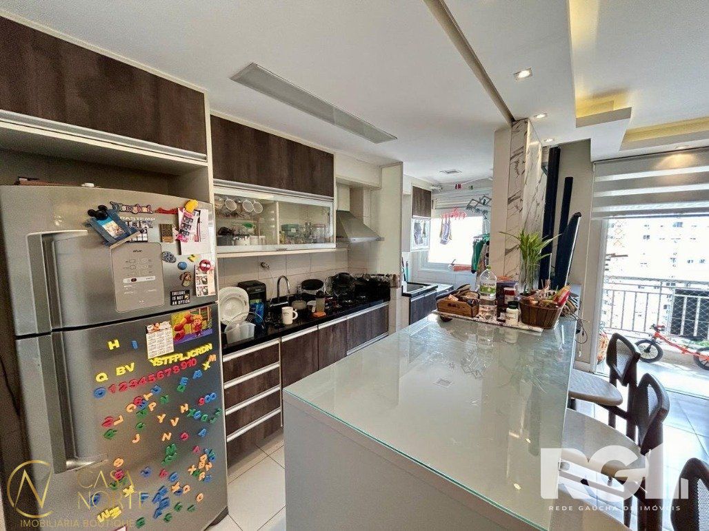 Apartamento à venda com 3 quartos, 74m², 1 suíte, 2 vagas, Avenida Benno Mentz no bairro Vila Ipiranga em Porto Alegre