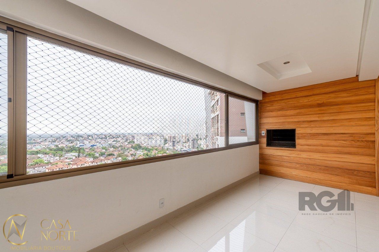 Apartamento à venda com 3 quartos, 117m², 1 suíte, 2 vagas, Avenida Cristóvão Colombo no bairro Higienópolis em Porto Alegre