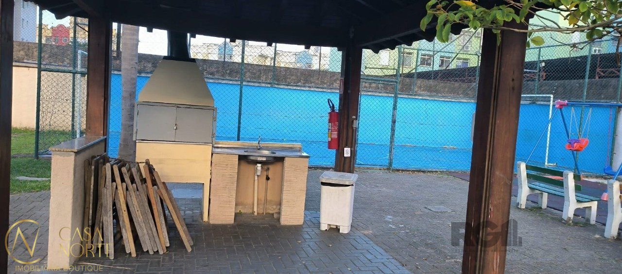 Apartamento à venda com 2 quartos, 47m², 1 vaga, Rua Gabriel Franco da Luz no bairro Sarandi em Porto Alegre
