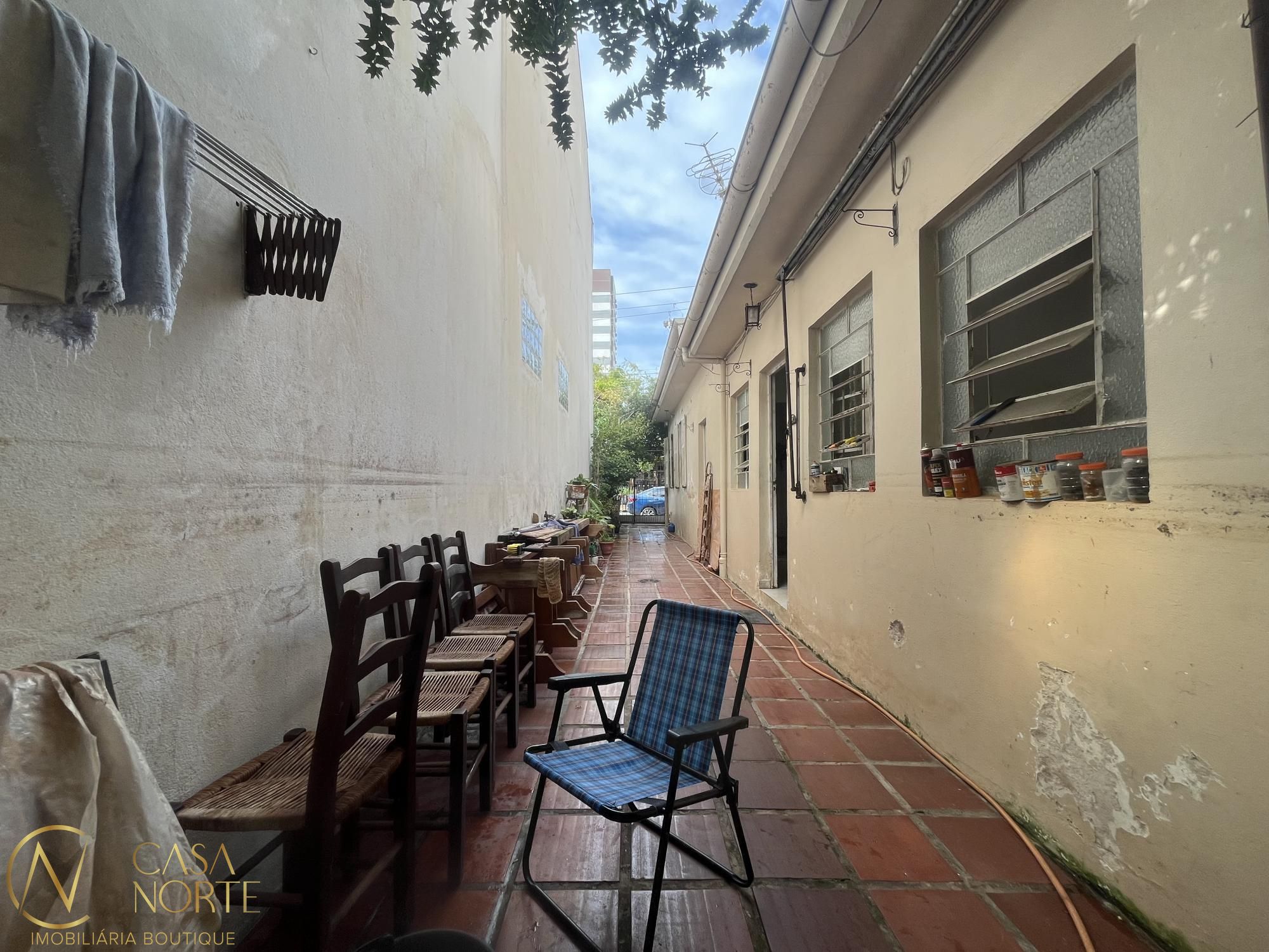 Casa à venda com 3 quartos, 120m², 1 vaga, Rua Joaquim Nabuco no bairro Cidade Baixa em Porto Alegre