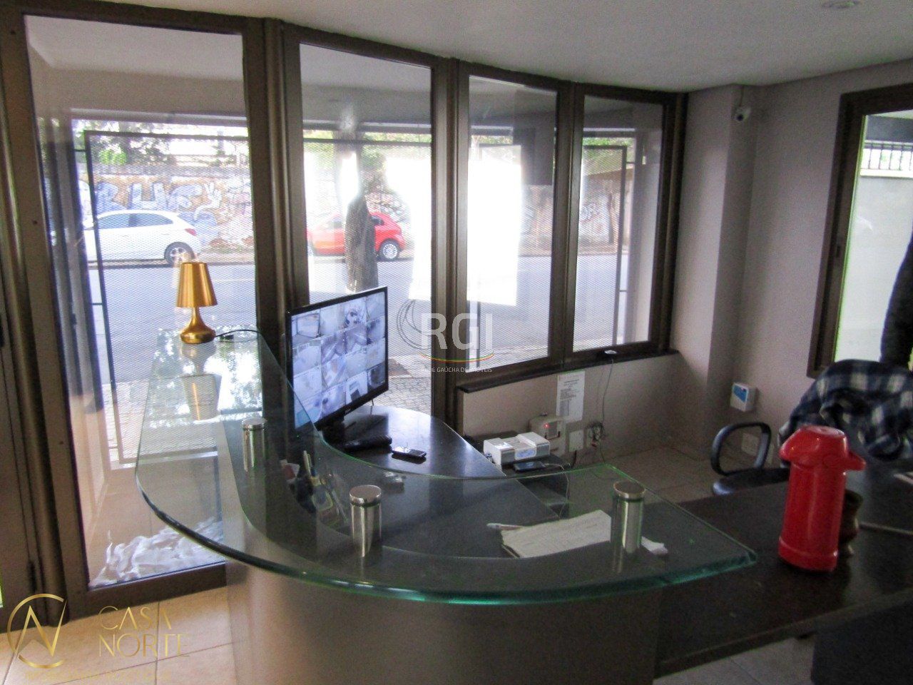 Apartamento à venda com 3 quartos, 105m², 1 suíte, 2 vagas, Rua Washington Luiz no bairro Centro Histórico em Porto Alegre