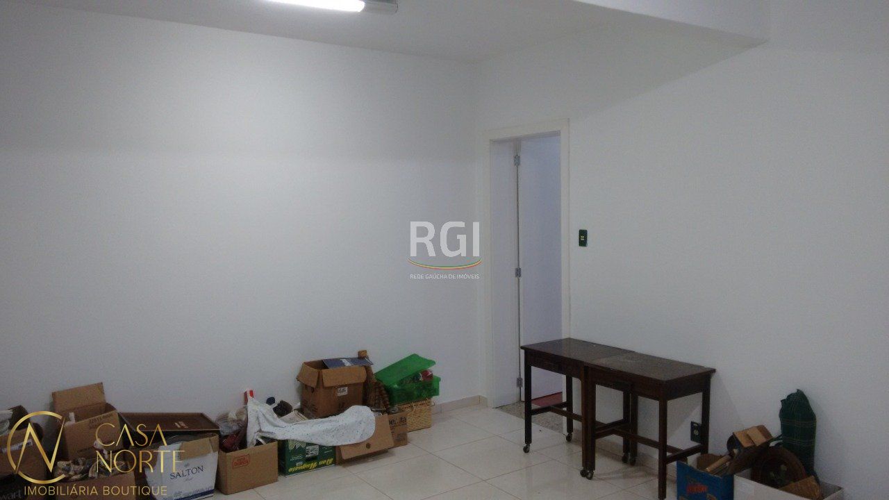 Casa à venda com 3 quartos, 363m², 1 suíte, 2 vagas, Rua Carlos Von Koseritz no bairro São João em Porto Alegre