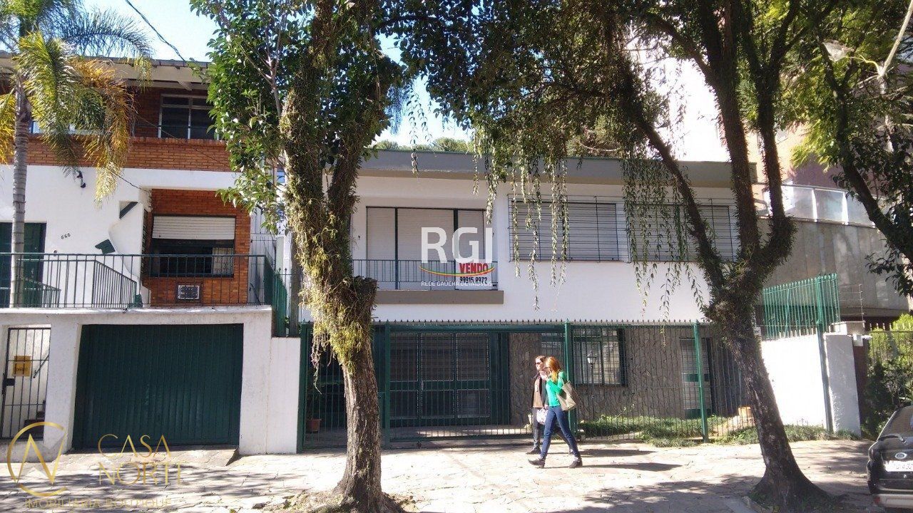 Casa à venda com 3 quartos, 363m², 1 suíte, 2 vagas, Rua Carlos Von Koseritz no bairro São João em Porto Alegre