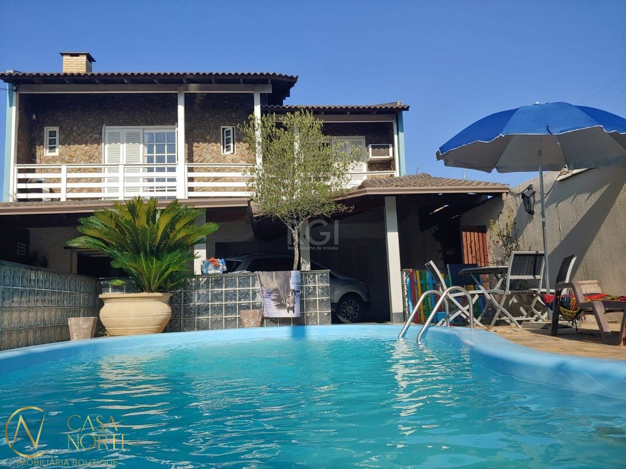 Casa à venda com 3 quartos, 250m², 1 suíte, 5 vagas, Rua João Paris no bairro Santa Rosa de Lima em Porto Alegre