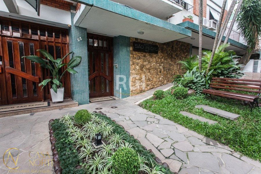 Apartamento à venda com 2 quartos, 93m², 1 vaga, Rua Santa Rita no bairro Floresta em Porto Alegre
