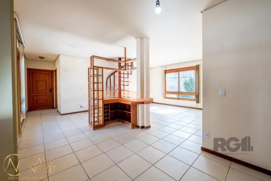 Cobertura à venda com 3 quartos, 224m², 2 suítes, 2 vagas, Rua Francisco Ferrer no bairro Rio Branco em Porto Alegre