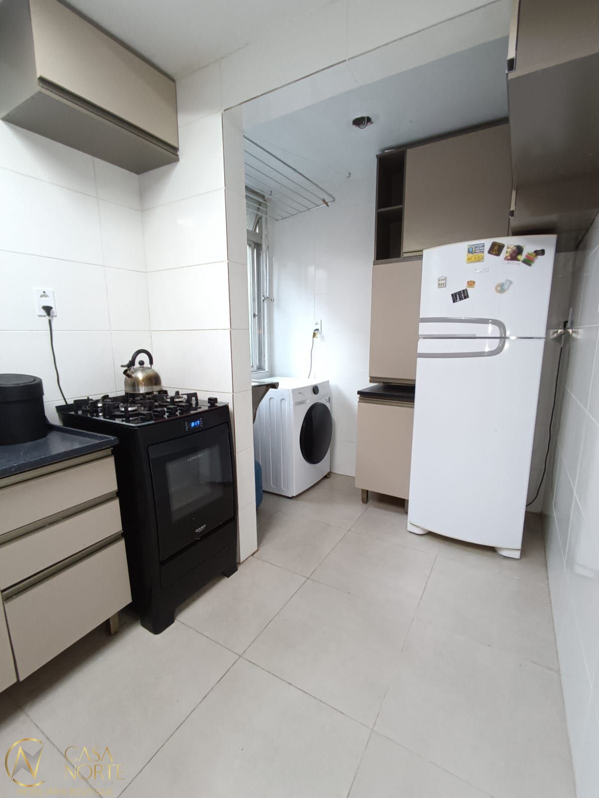 Apartamento à venda com 3 quartos, 60m², 1 vaga, Rua Professor Álvaro Alvim no bairro Rio Branco em Porto Alegre