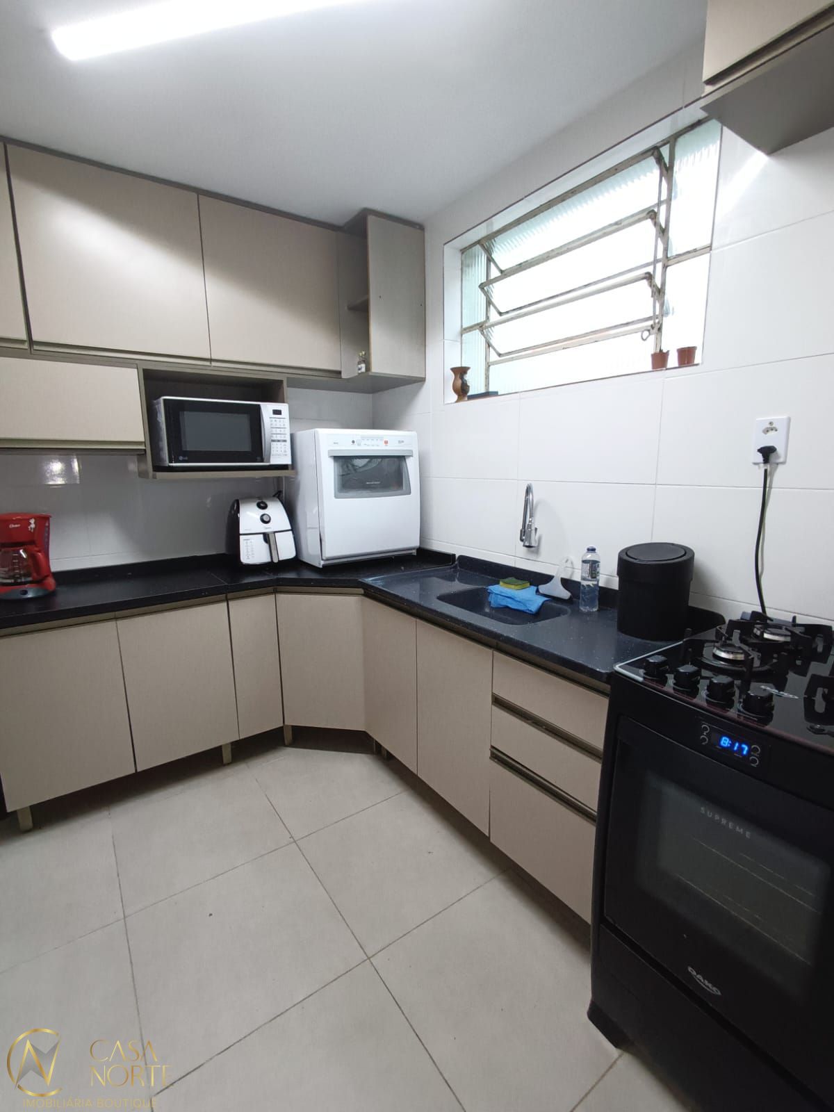 Apartamento à venda com 3 quartos, 60m², 1 vaga, Rua Professor Álvaro Alvim no bairro Rio Branco em Porto Alegre