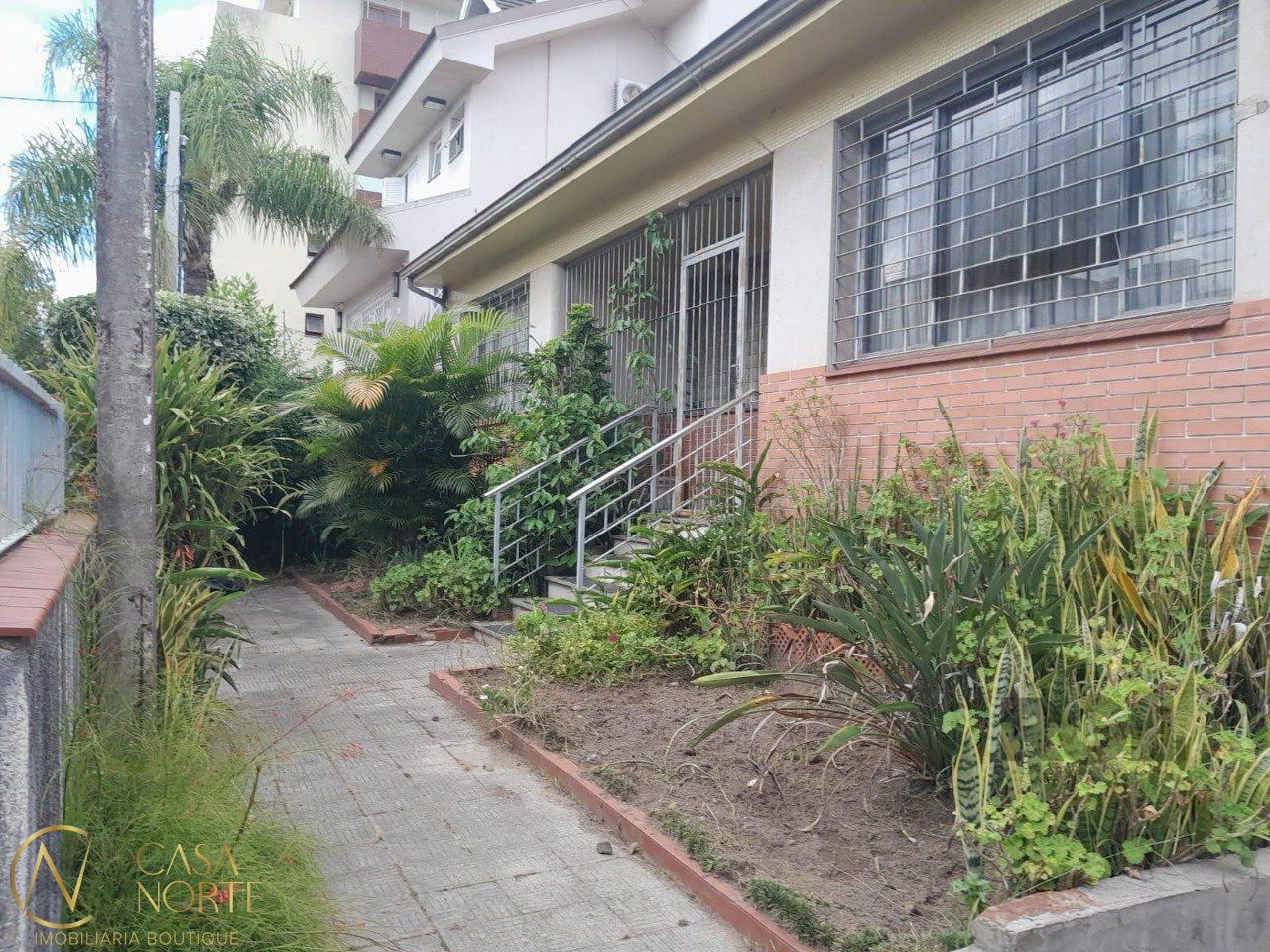 Casa à venda , 320m², Rua São Francisco no bairro Santana em Porto Alegre