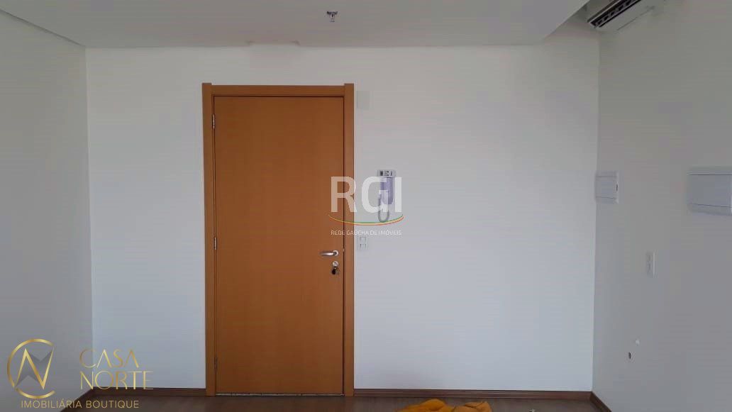 Sala Comercial à venda com 1 quarto, 38m², Avenida Loureiro da Silva no bairro Cidade Baixa em Porto Alegre