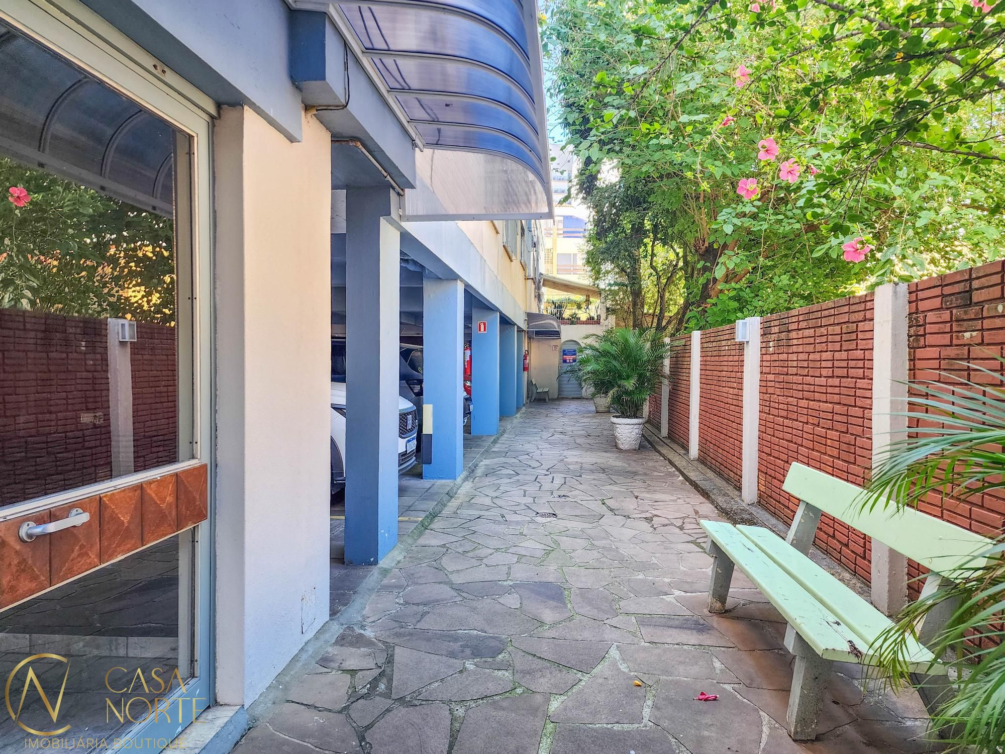 Apartamento à venda com 3 quartos, 103m², 1 suíte, 1 vaga, Lucas de Oliveira no bairro Petrópolis em Porto Alegre