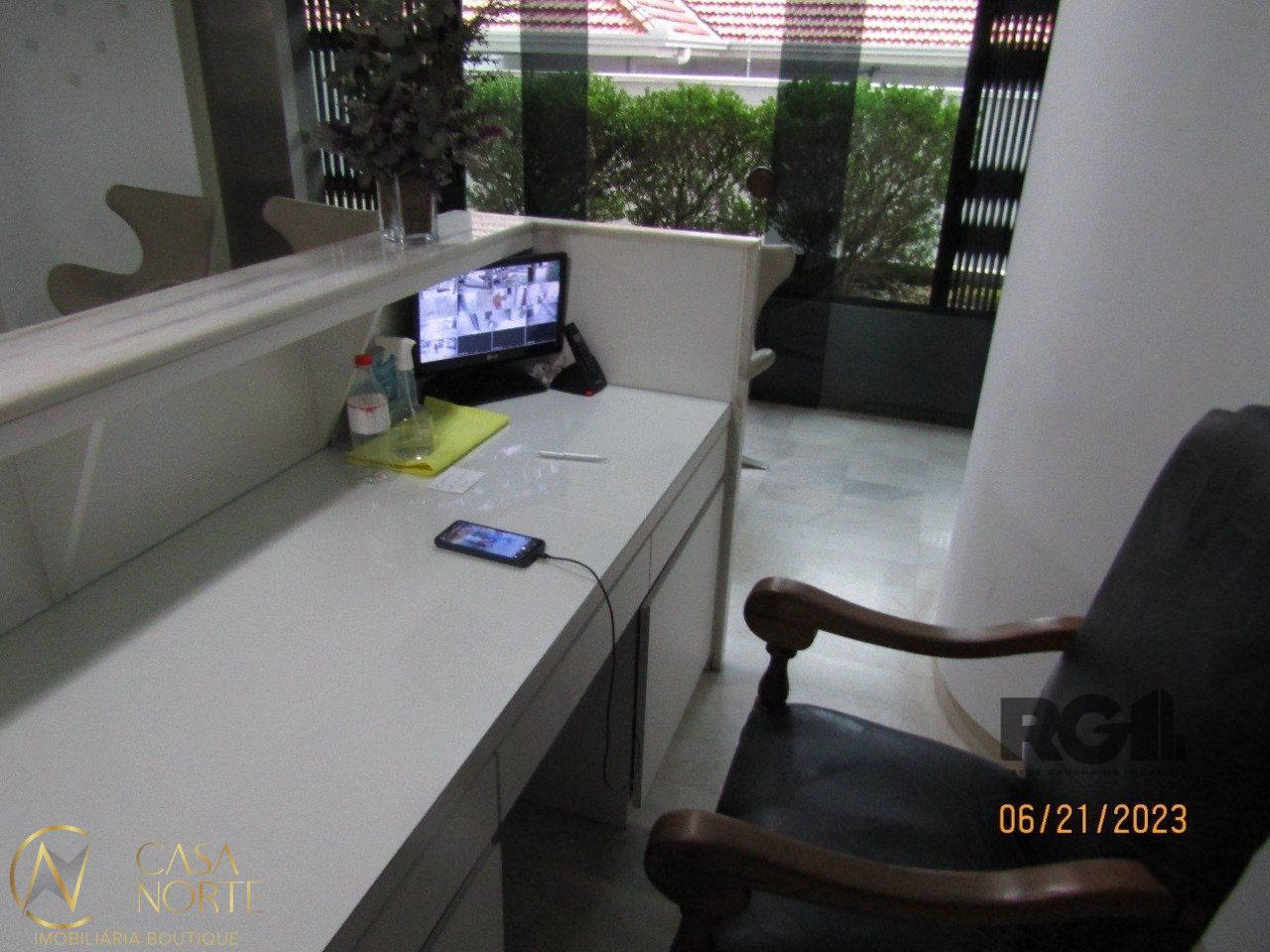 Sala Comercial à venda , 34m², Rua Dona Laura no bairro Rio Branco em Porto Alegre