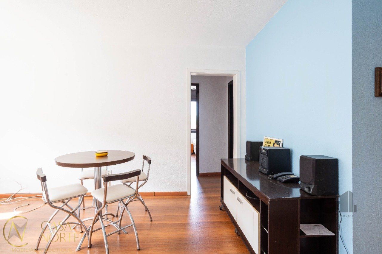 Apartamento à venda com 2 quartos, 58m², 1 vaga, Avenida Protásio Alves no bairro Petrópolis em Porto Alegre