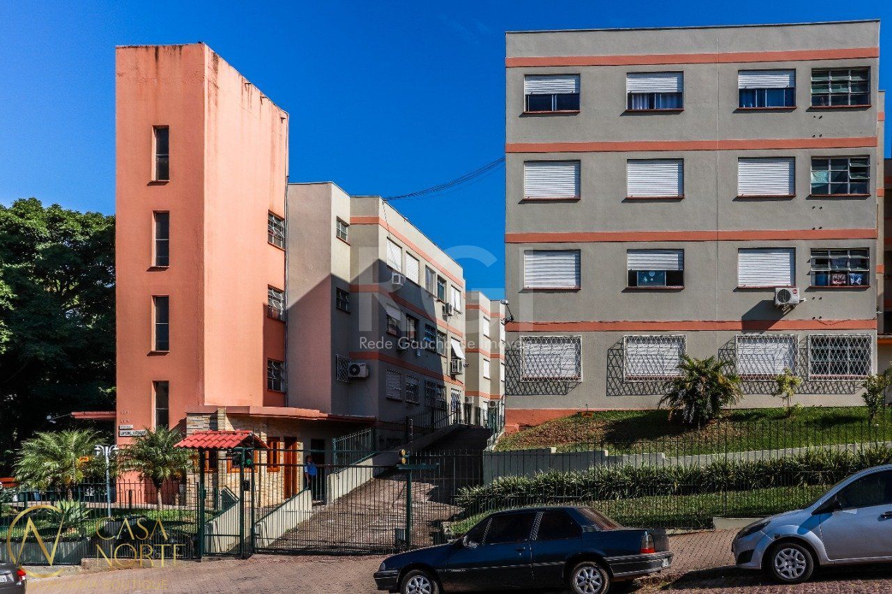 Apartamento à venda com 1 quarto, 32m², 1 vaga, Rua Engenheiro Fernando Mendes Ribeiro no bairro Santo Antônio em Porto Alegre