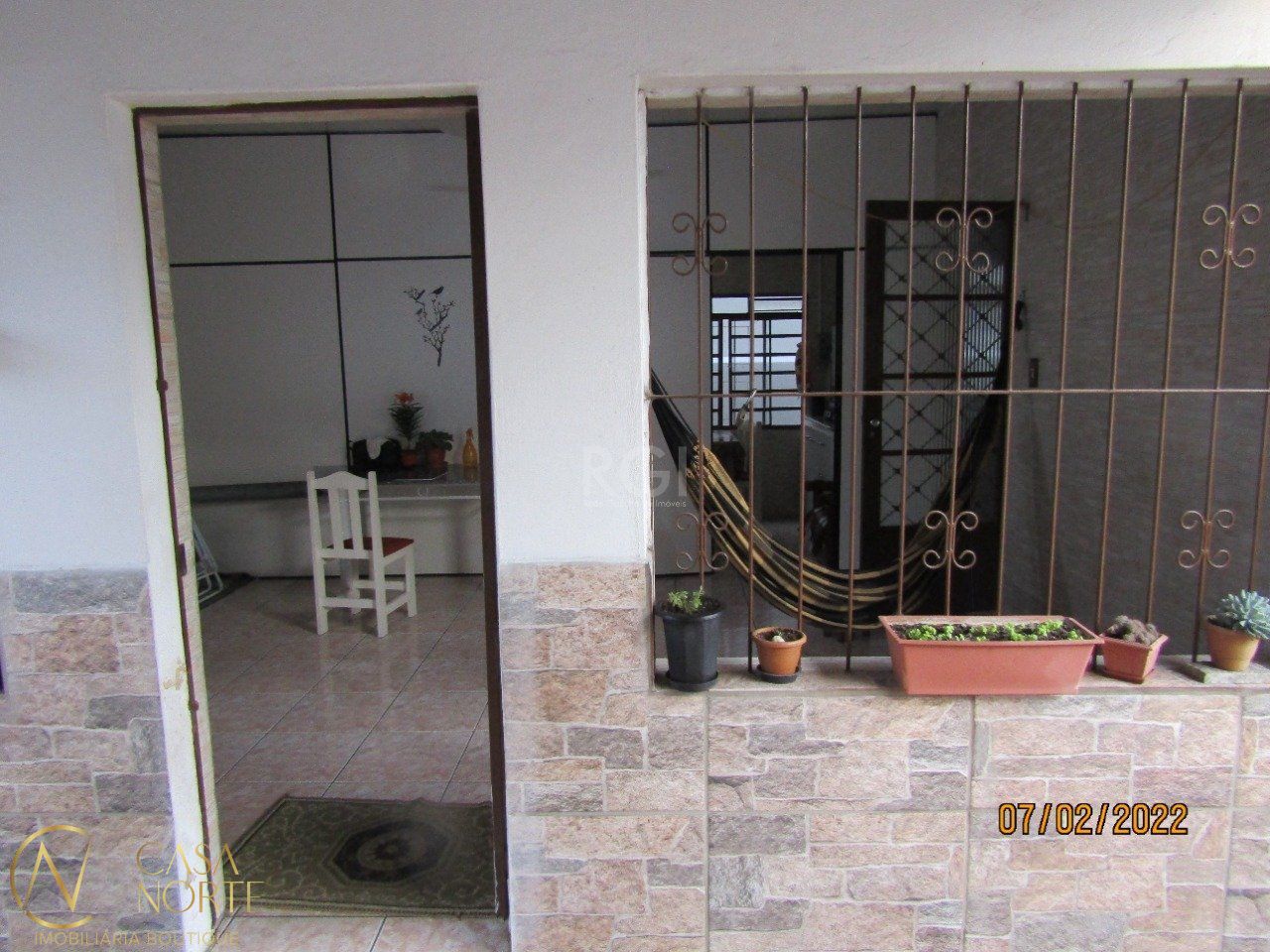 Casa à venda com 3 quartos, 154m², 1 suíte, 3 vagas, Rua Camaqua no bairro Camaquã em Porto Alegre
