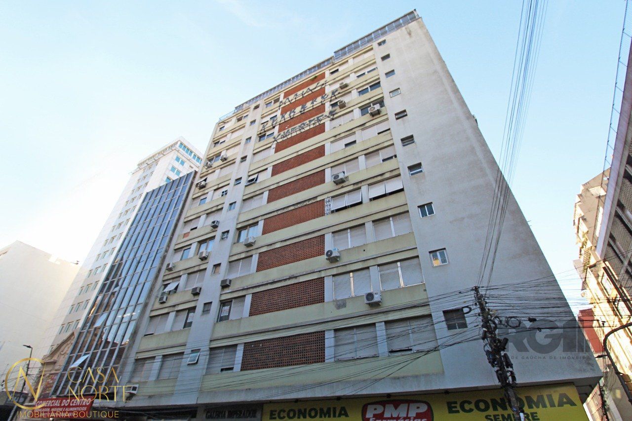 Apartamento à venda com 3 quartos, 82m², 1 suíte, Rua Coronel Vicente no bairro Centro Histórico em Porto Alegre