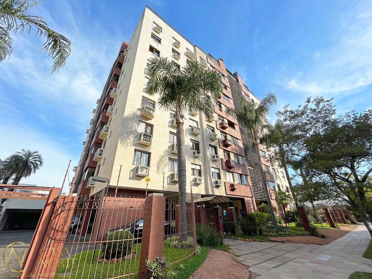 Apartamento à venda com 3 quartos, 79m², 1 suíte, 1 vaga, Rua Coronel Andre Belo no bairro Menino Deus em Porto Alegre