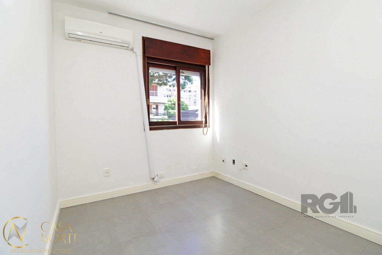 Apartamento à venda com 2 quartos, 58m², 1 vaga, Rua Veador Porto no bairro Santana em Porto Alegre