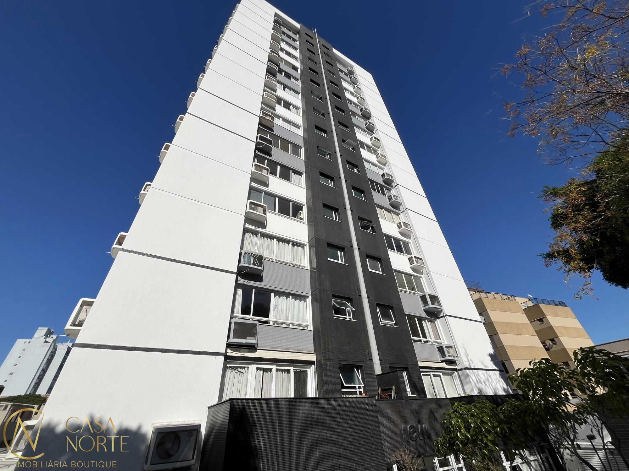 Apartamento à venda com 2 quartos, 64m², 1 suíte, 1 vaga, Rua Professor Alvaro Alvim no bairro Rio Branco em Porto Alegre