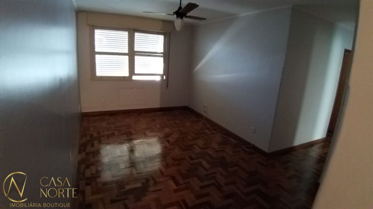 Apartamento à venda com 3 quartos, 91m², 1 vaga, Rua Rafael Saadi no bairro Menino Deus em Porto Alegre