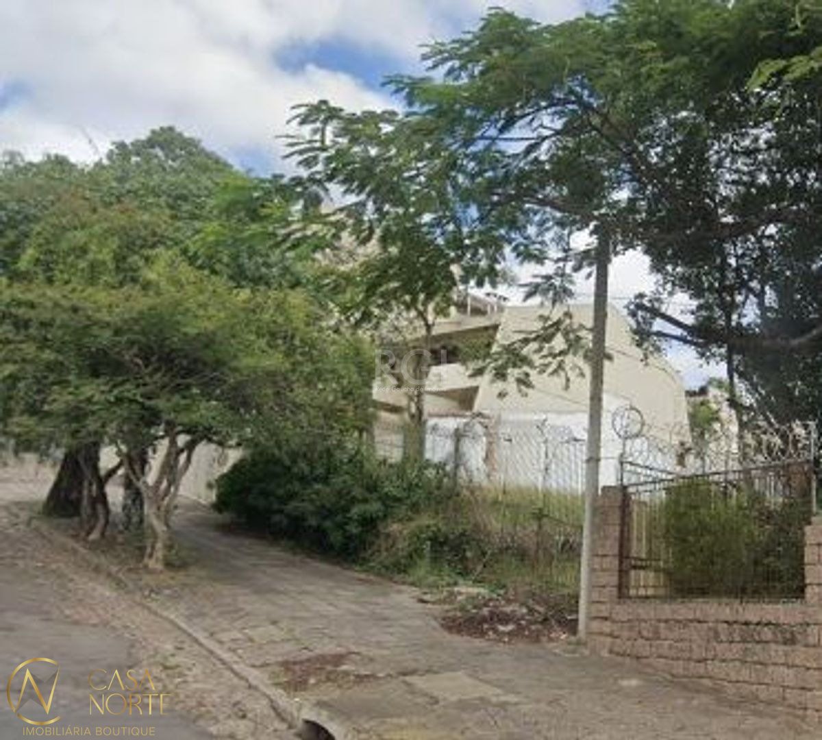 Terreno à venda  com 1023m², Rua Miguel Couto no bairro Menino Deus em Porto Alegre