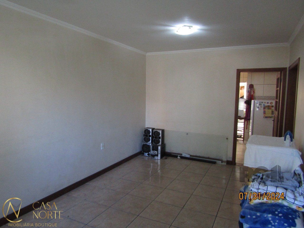 Casa à venda com 4 quartos, 287m², 1 suíte, 4 vagas, Avenida Circular no bairro Vila Jardim em Porto Alegre