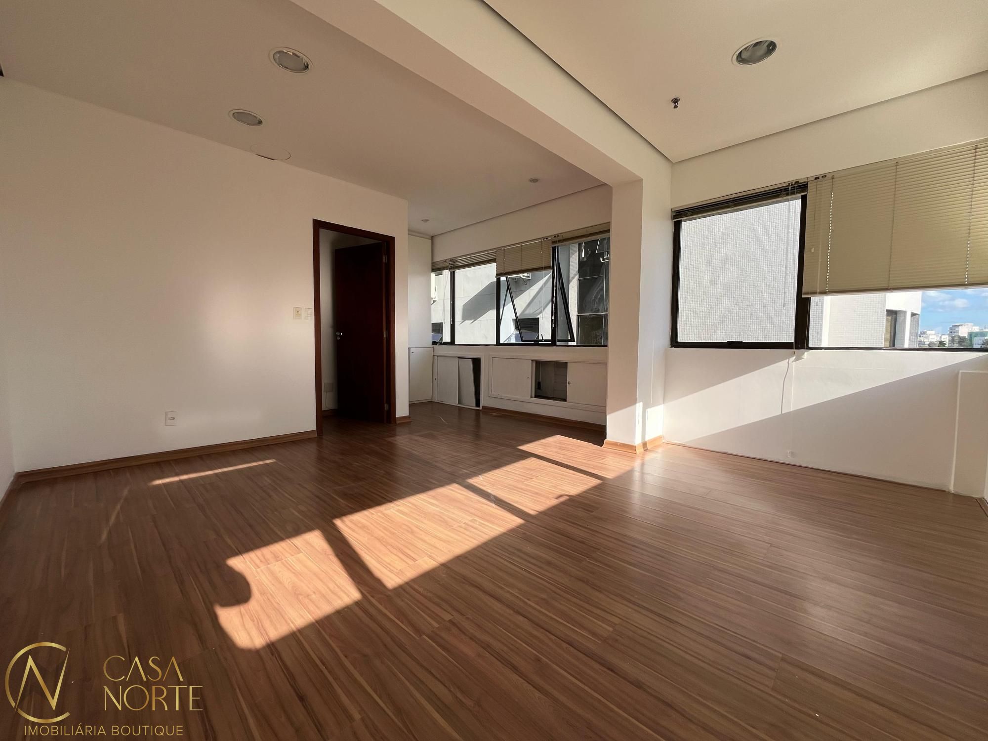 Sala Comercial à venda com 1 quarto, 35m², 1 vaga, Rua General João Telles no bairro Bom Fim em Porto Alegre