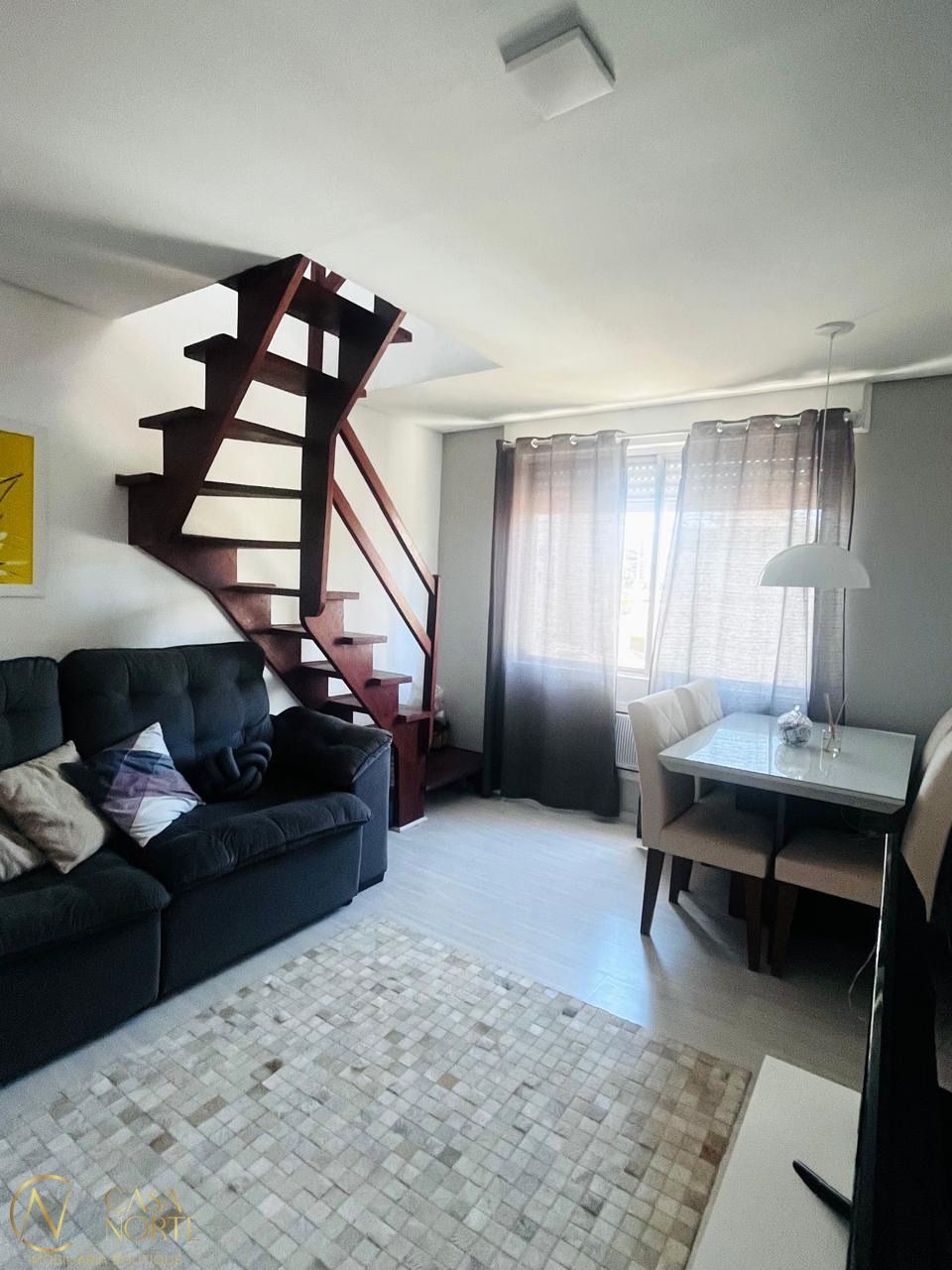 Cobertura à venda com 2 quartos, 80m², 2 vagas, Doutor Gastao Rhodes no bairro Santana em Porto Alegre