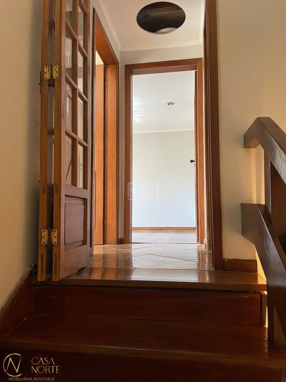 Casa de Condomínio à venda com 3 quartos, 150m², 1 suíte, 2 vagas, Rua Martim Afonso no bairro Santo Antônio em Porto Alegre