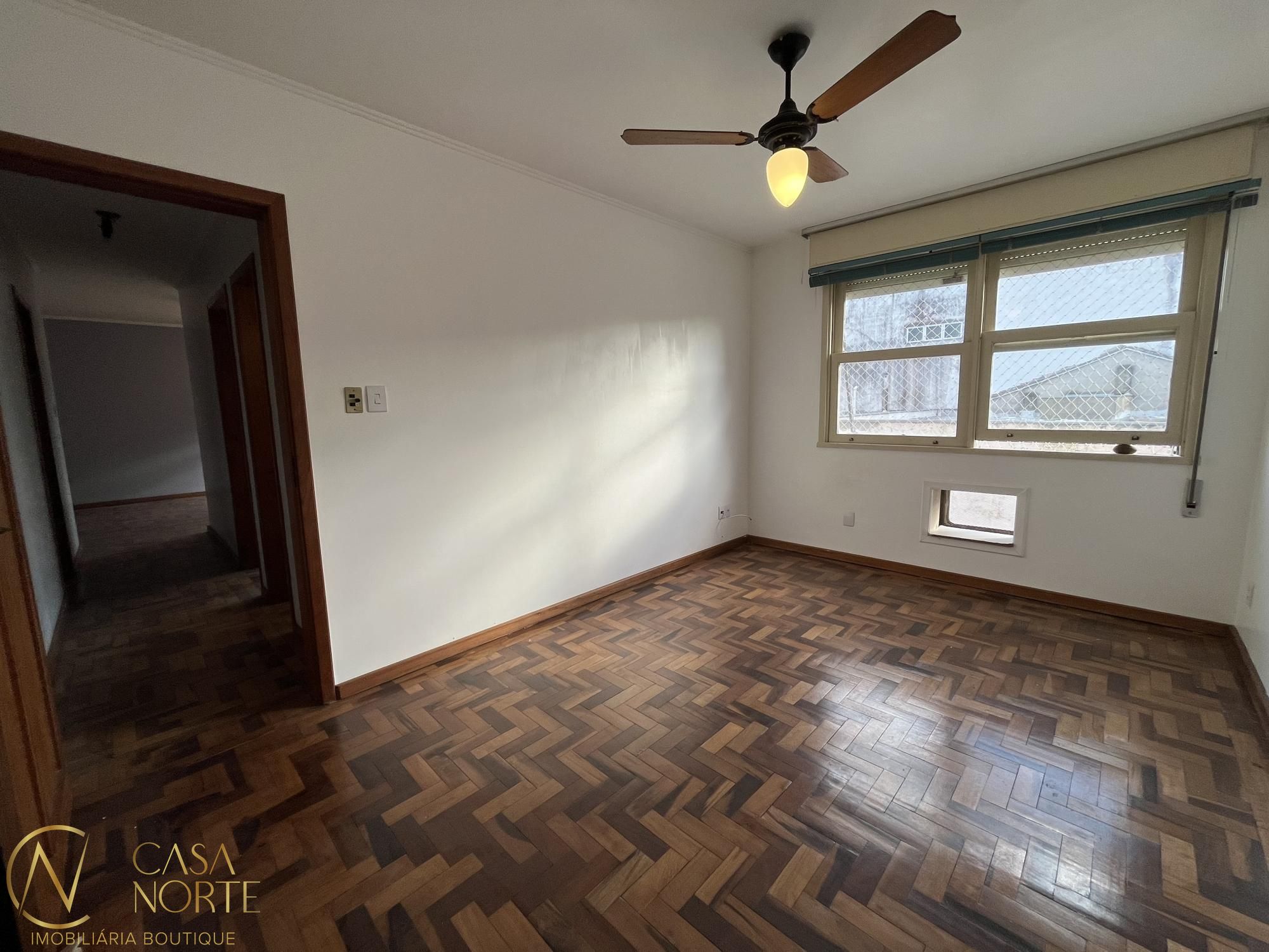 Apartamento à venda com 2 quartos, 91m², 1 vaga, Rua Rafael Saadi no bairro Menino Deus em Porto Alegre
