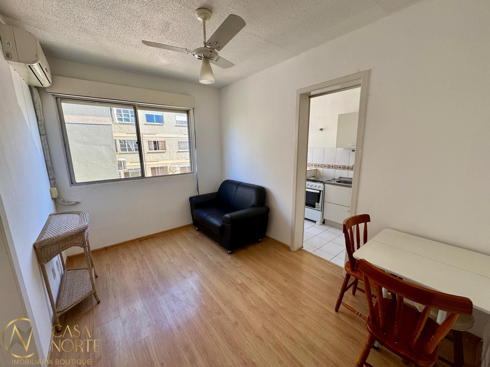 Apartamento à venda com 1 quarto, 32m², 1 suíte, 1 vaga, Rua Engenheiro Fernando Mendes Ribeiro no bairro Santo Antônio em Porto Alegre