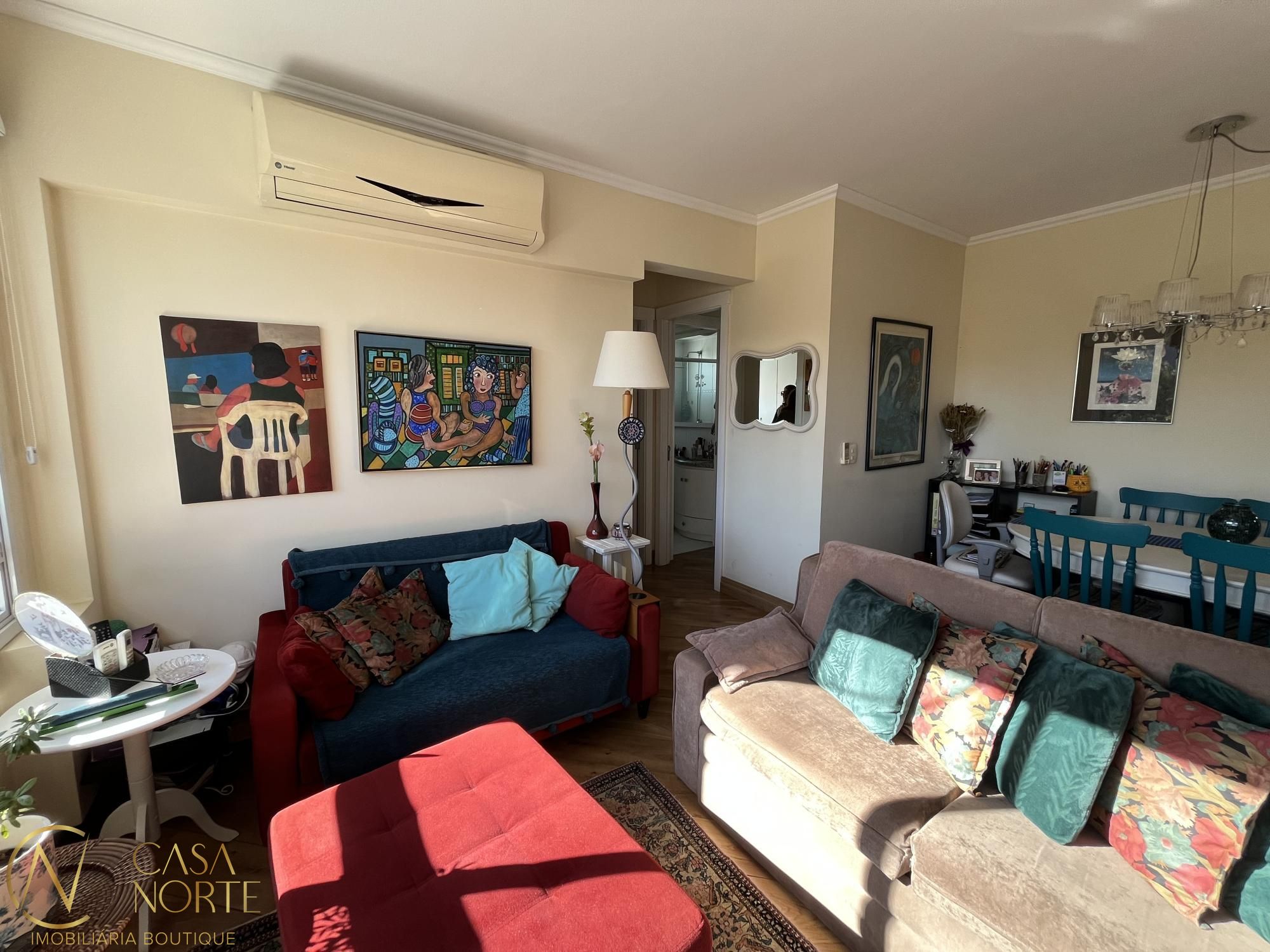 Apartamento à venda com 2 quartos, 64m², 1 suíte, 1 vaga, Rua Professor Alvaro Alvim no bairro Rio Branco em Porto Alegre