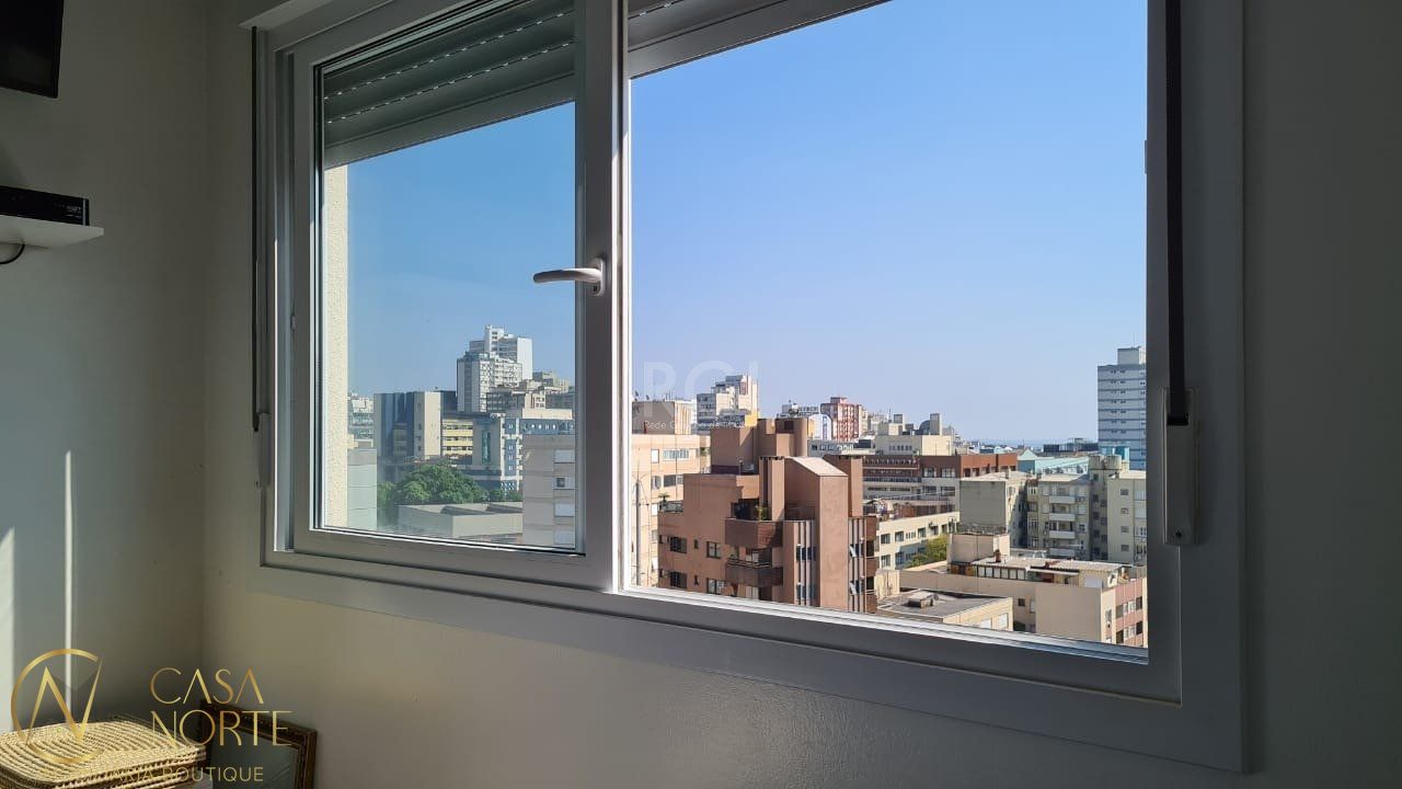 Apartamento à venda com 3 quartos, 80m², 1 suíte, Avenida Osvaldo Aranha no bairro Bom Fim em Porto Alegre