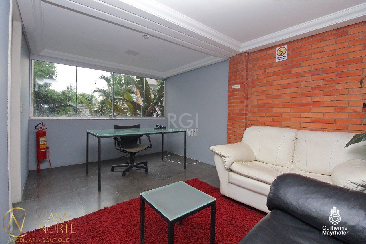 Apartamento à venda com 3 quartos, 97m², 1 suíte, 1 vaga, Rua Vinte e Quatro de Outubro no bairro Moinhos de Vento em Porto Alegre
