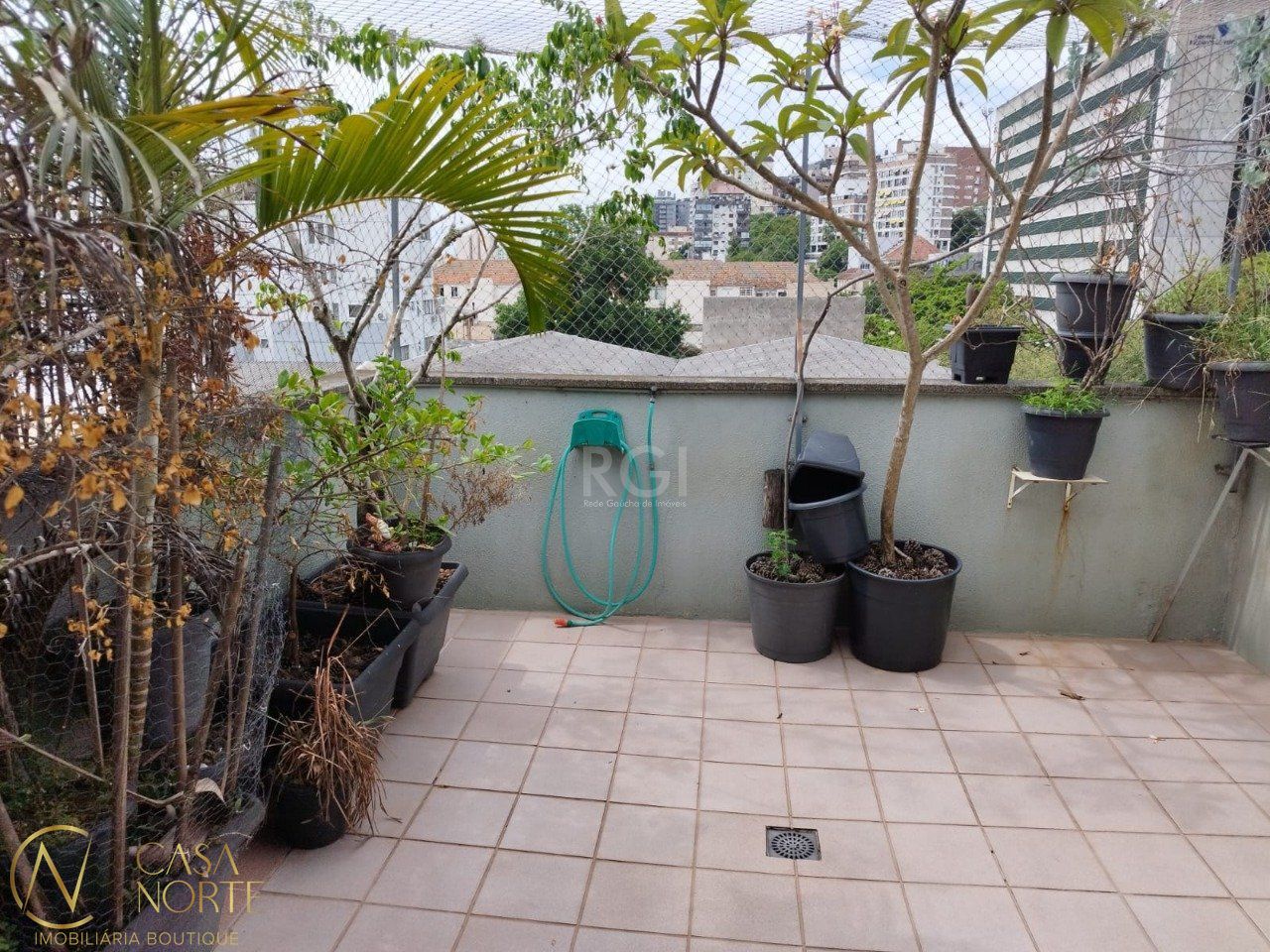Cobertura à venda com 2 quartos, 91m², Rua Ramiro Barcelos no bairro Floresta em Porto Alegre