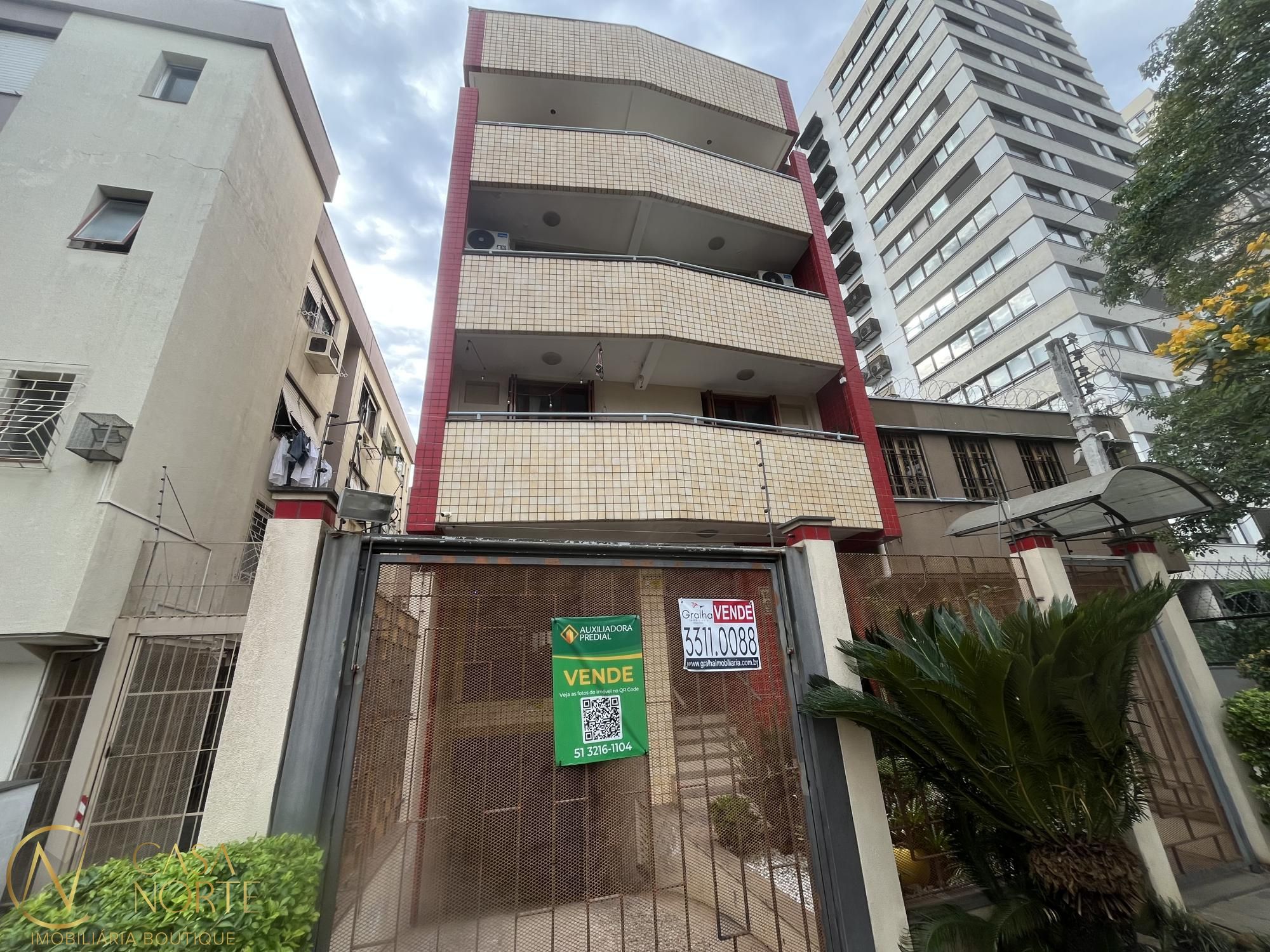 Apartamento à venda com 1 quarto, 74m², 1 suíte, 1 vaga, Rua Almirante Gonçalves no bairro Menino Deus em Porto Alegre