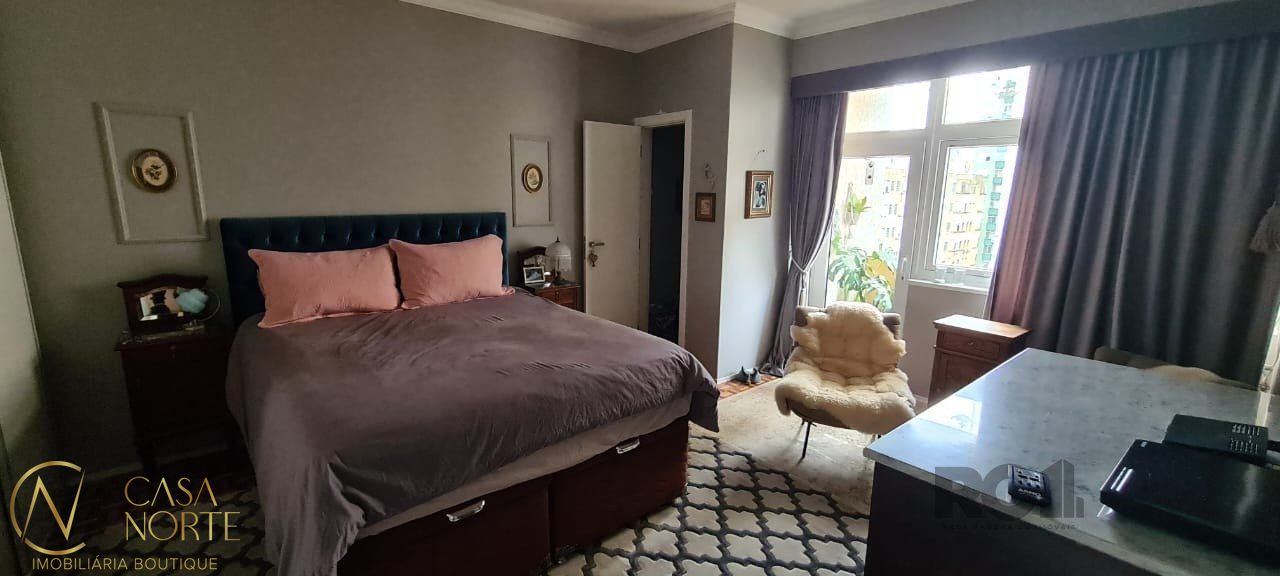 Apartamento à venda com 3 quartos, 160m², Rua Vigario José Inácio no bairro Centro Histórico em Porto Alegre