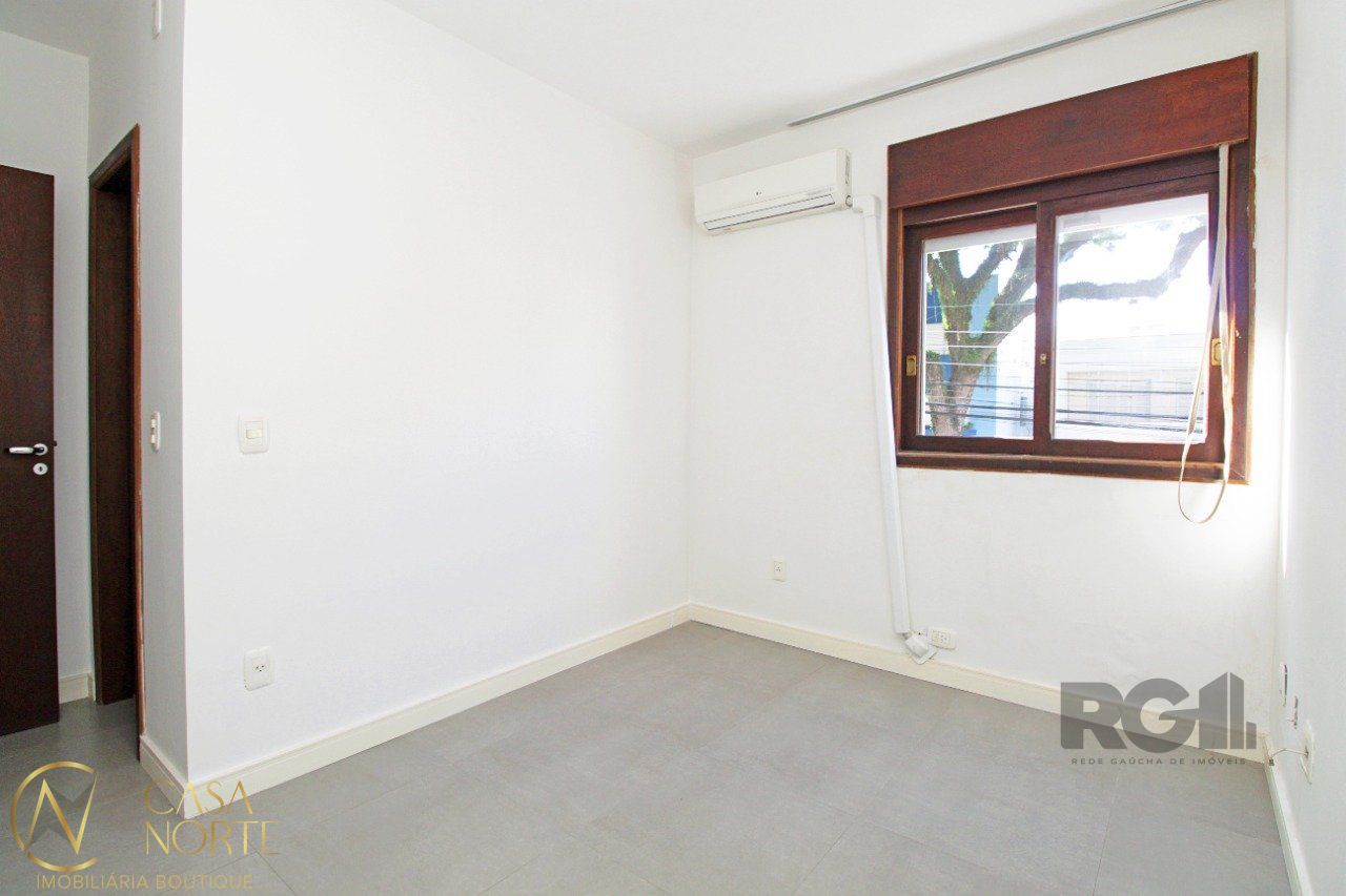 Apartamento à venda com 2 quartos, 58m², 1 vaga, Rua Veador Porto no bairro Santana em Porto Alegre