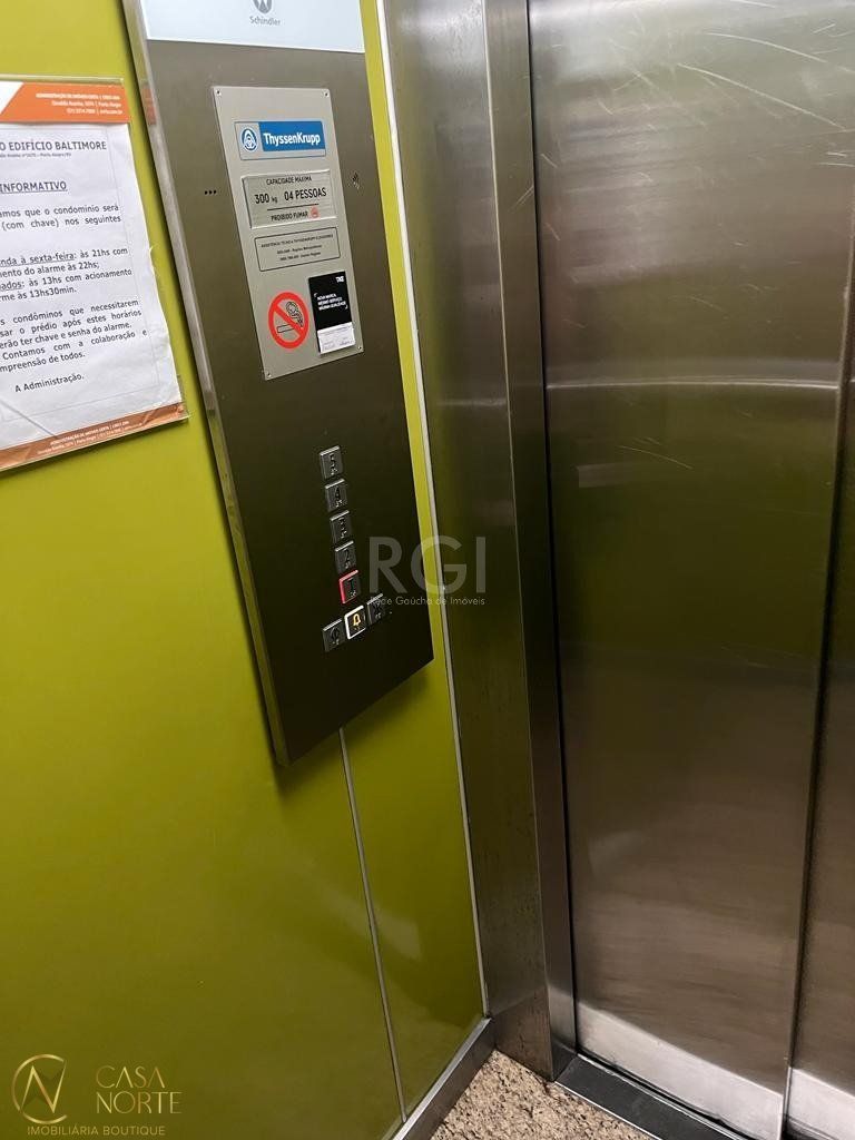 Sala Comercial à venda , 29m², Avenida Osvaldo Aranha no bairro Bom Fim em Porto Alegre