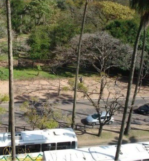 Apartamento à venda com 3 quartos, 113m², 1 suíte, Avenida Osvaldo Aranha no bairro Bom Fim em Porto Alegre
