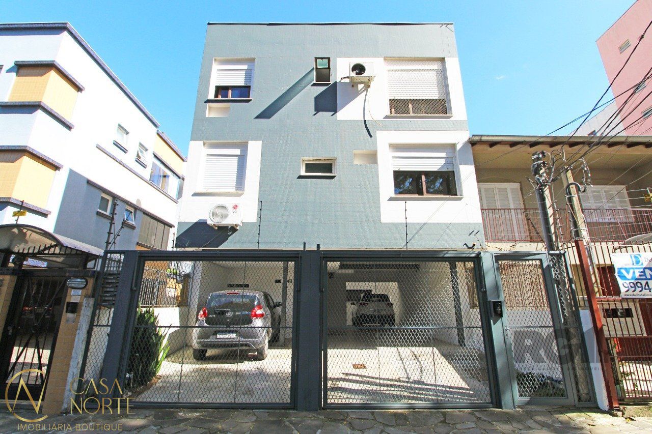 Apartamento à venda com 2 quartos, 58m², 1 vaga, Rua Veador Porto no bairro Santana em Porto Alegre