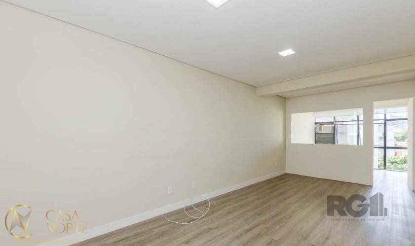 Sala Comercial à venda , 37m², Avenida Taquara no bairro Petrópolis em Porto Alegre