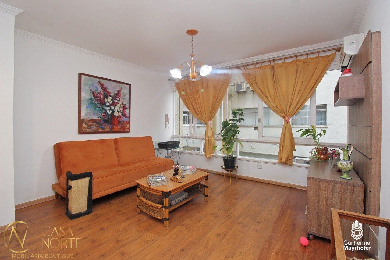 Apartamento à venda com 3 quartos, 97m², 1 suíte, 1 vaga, Rua Vinte e Quatro de Outubro no bairro Moinhos de Vento em Porto Alegre