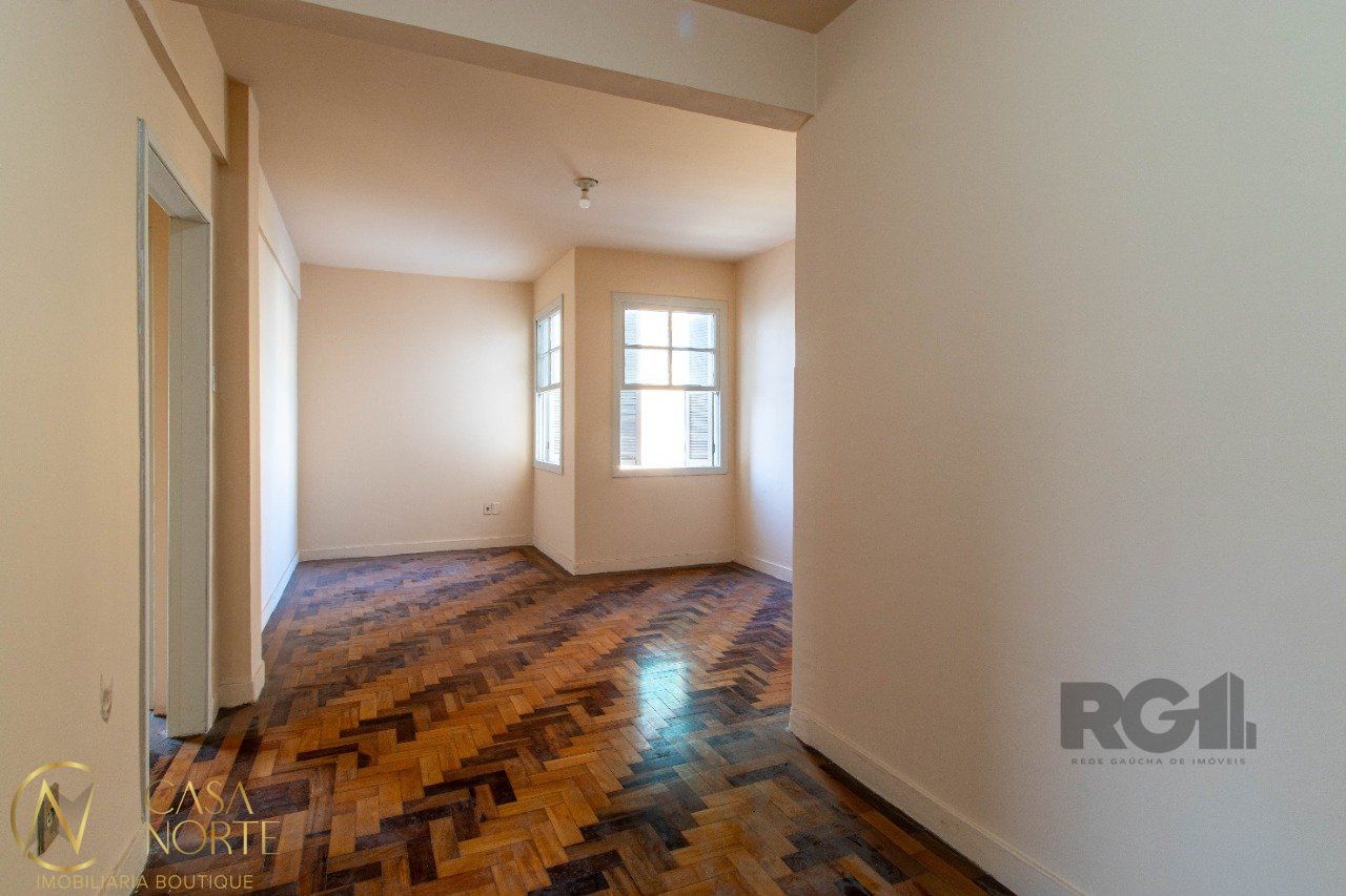Apartamento à venda com 3 quartos, 95m², Avenida Venancio Aires no bairro Santana em Porto Alegre
