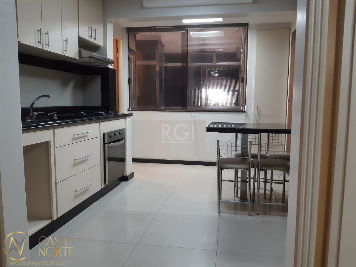 Apartamento à venda com 3 quartos, 115m², 1 suíte, 1 vaga, Avenida Protásio Alves no bairro Petrópolis em Porto Alegre