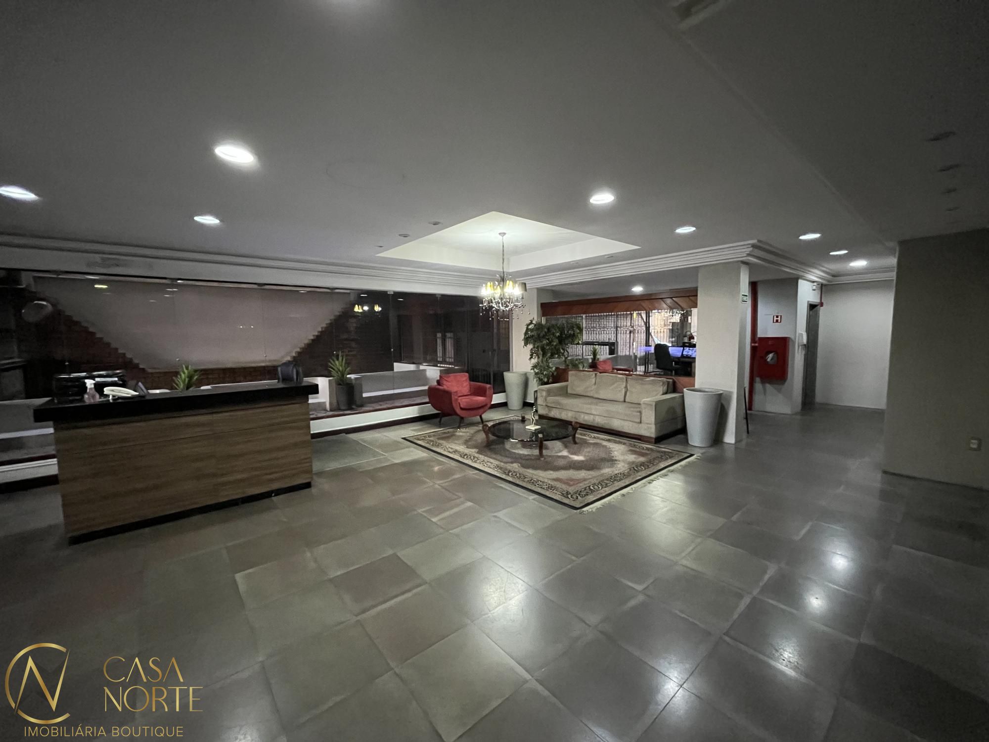 Apartamento à venda com 3 quartos, 190m², 1 suíte, 1 vaga, Rua Duque de Caxias no bairro Centro Histórico em Porto Alegre