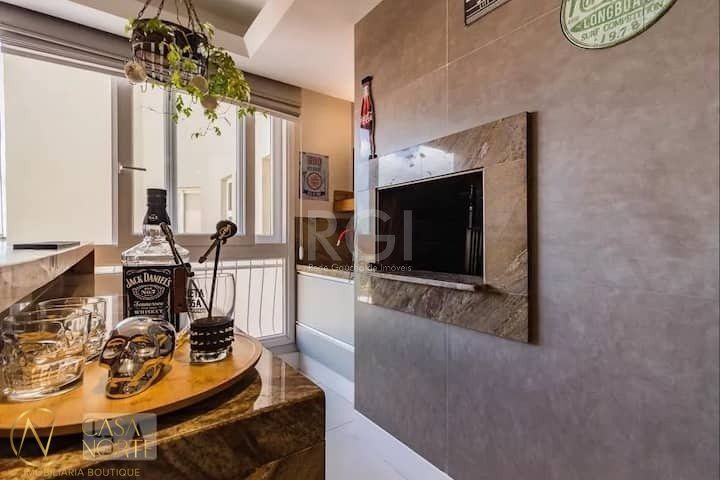 Apartamento à venda com 2 quartos, 105m², 1 suíte, 2 vagas, Rua Dona Ondina no bairro Menino Deus em Porto Alegre