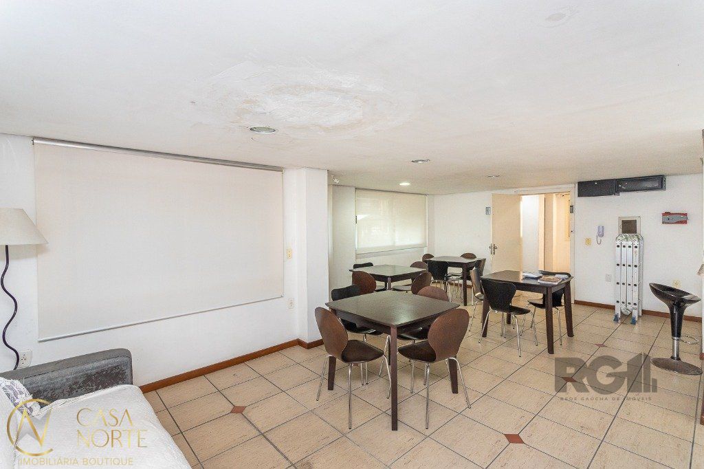 Apartamento à venda com 1 quarto, 63m², 1 vaga, Rua Vicente da Fontoura no bairro Rio Branco em Porto Alegre