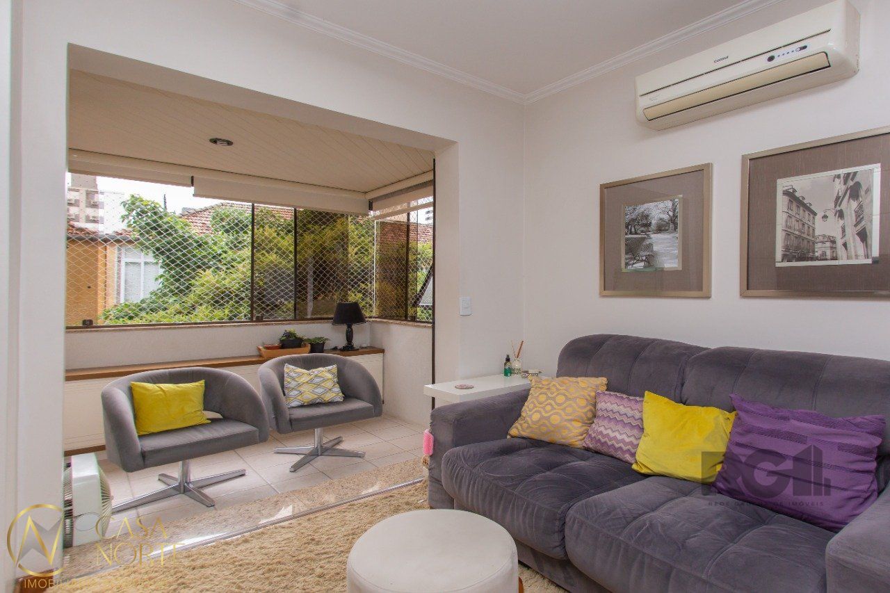 Apartamento à venda com 3 quartos, 73m², 1 vaga, Rua Gonçalves Dias no bairro Menino Deus em Porto Alegre