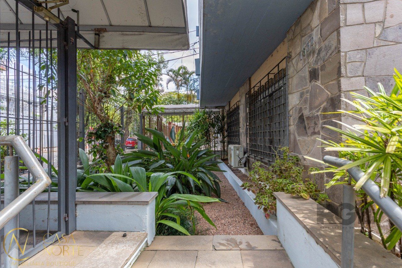 Apartamento à venda com 3 quartos, 86m², Rua Santa Cecilia no bairro Santa Cecília em Porto Alegre